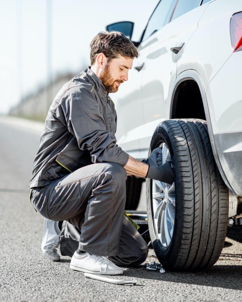 MOBILE TYRE FITTING